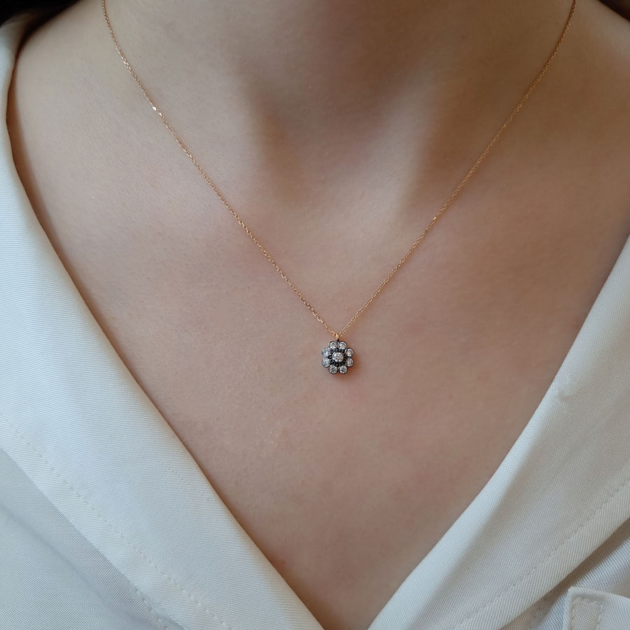 14 Ayar Altın Küçük Gül Elmas Model Kolye - CNG Jewels (1)