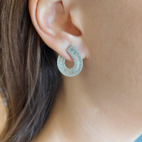 Baget Taşlı Asimetrik Gümüş Kadın Küpe - CNG Jewels