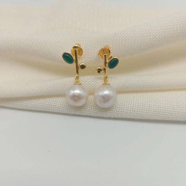 Design Perla Verde Earrings