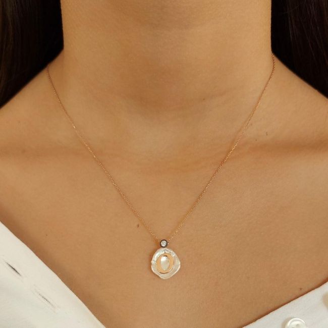 Natural Pearl Letter O Silver Women's Necklace - 1