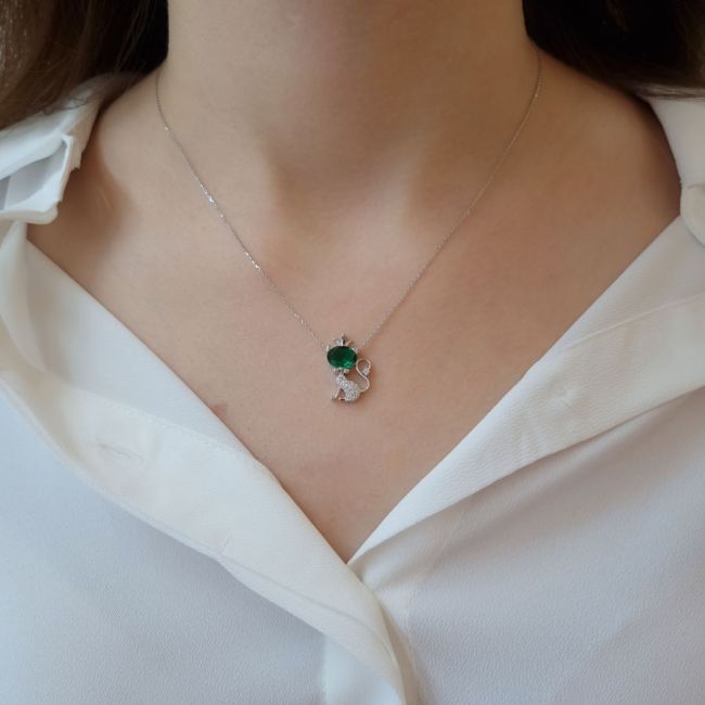 Queen Cat 14K White Gold Necklace - 2