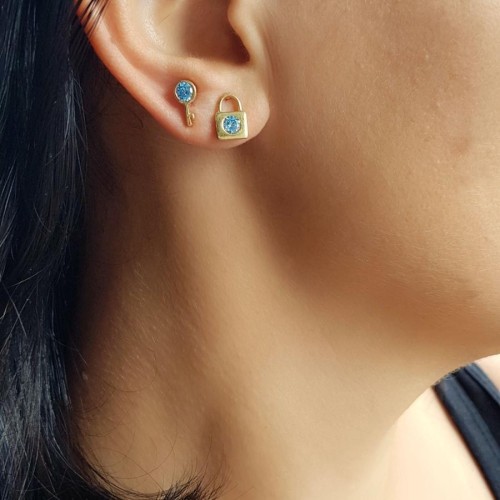 Mavi Taşlı Anahtar Kilit Gold Gümüş Kadın Küpe - CNG Jewels