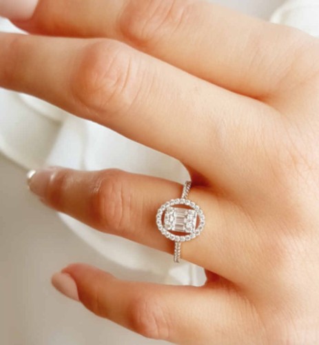 CNG Jewels - Oval Framed Baguette Gold Ring