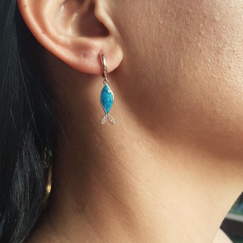 Sallantılı Mavi Mineli Balık Trend Gümüş Kadın Küpe - CNG Jewels