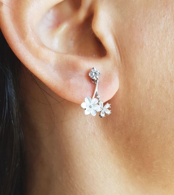 Tektaş Sallantılı Beyaz Çiçekli Gümüş Kadın Küpe - 1