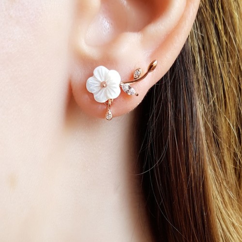 CNG Jewels - Yan Beyaz Çiçekli Rose Gold Gümüş Bayan Küpe